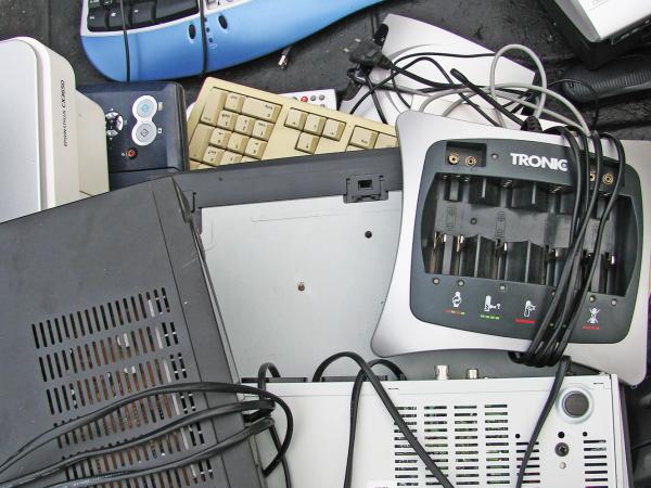 Internationaler Tag des Elektroschrotts (E-Waste-Day) am 14. Oktober: Jeder Stecker zählt (Symbolbild)